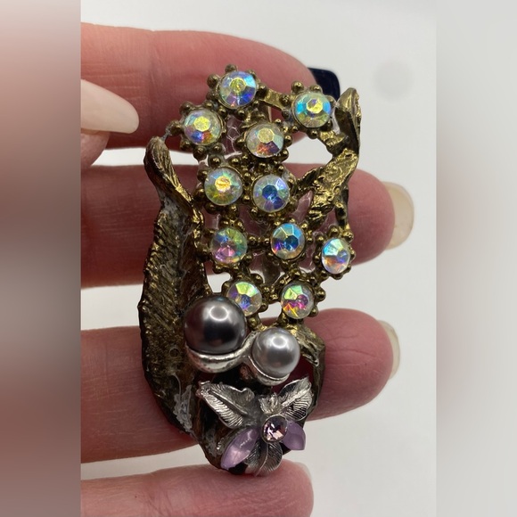 Gold Tone Rhinestone and Aurora Borealis Floral Spray Brooch Unmarked - Picture 3 of 4